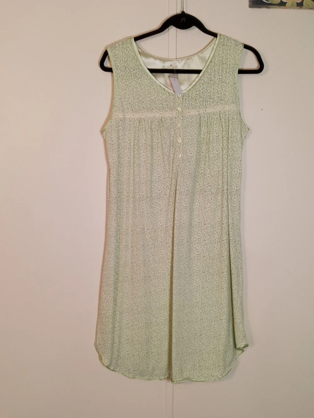 Secret Treasures Medium 8-10 Feminine green Floral Sleeveless nightgown